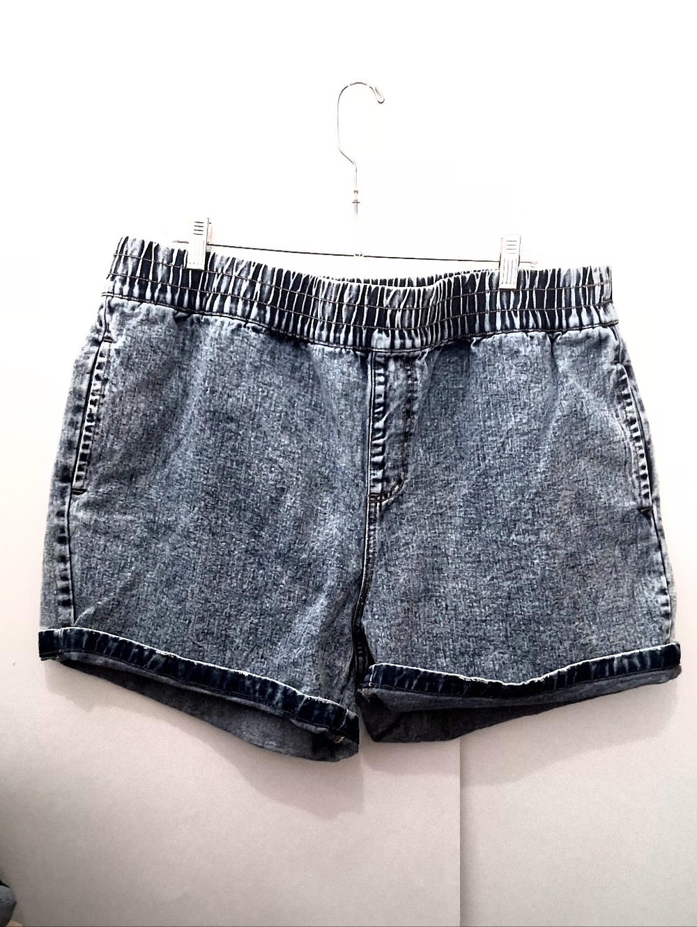 Terra & Sky White Blue Elastic Waist Jean Mini Shorts Size 1X (16W-18W)